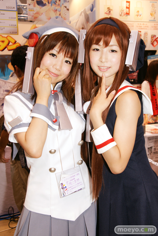 Illustration for article titled 2010's Japanese Booth Companions Still Passing Out Fliers In Your Memories